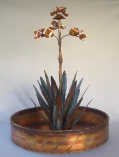 Agave Cactus with Flowers Medium Fountain — 3 ft